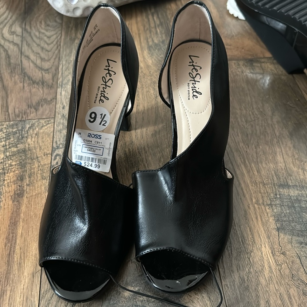 Life stride women heels